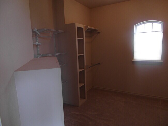 Building Photo - Beautiful Country Home in Cache, OK!!! NO ...