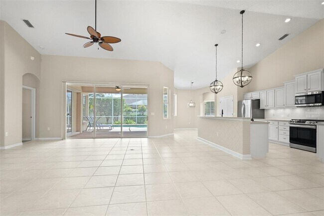 Building Photo - 7806 Drayton Cir