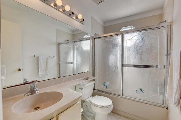 Building Photo - 6553 Via Regina