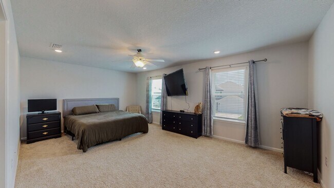 Building Photo - Hammock Bay! 4 bed 2.5 bath home located i...