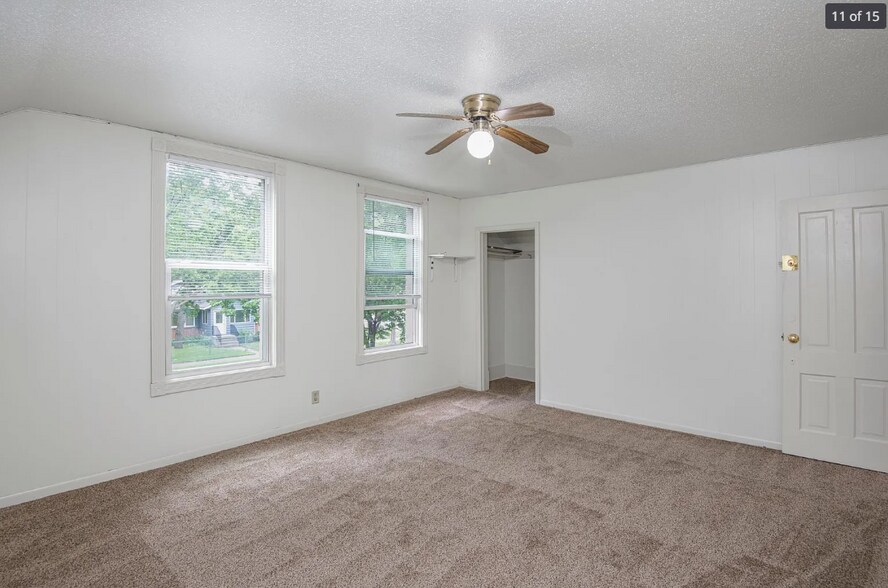 Room2 - 620 8th Ave S