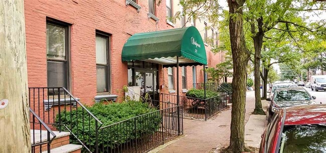 Building Photo - 227 Adams St