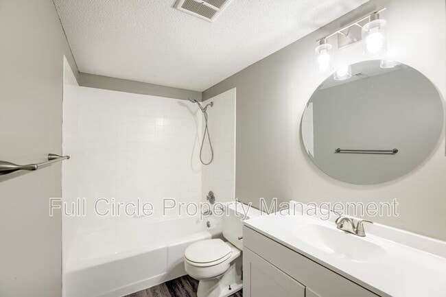 Building Photo - 1640 N 56th St