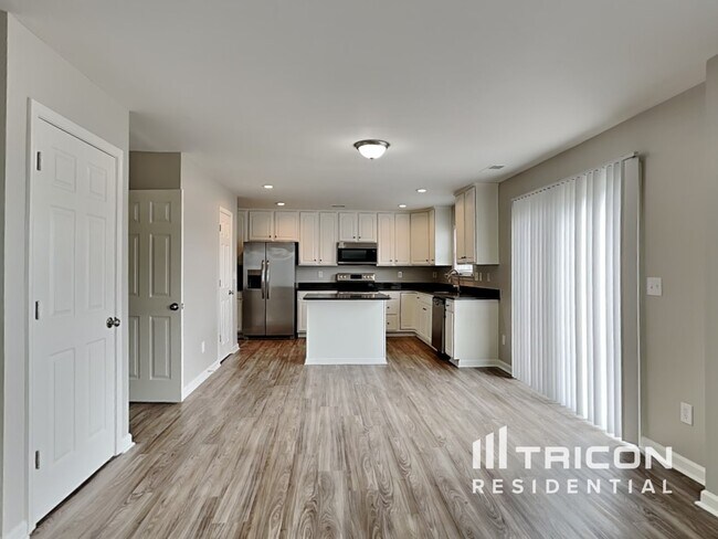 Building Photo - 2208 Ballingarry Dr