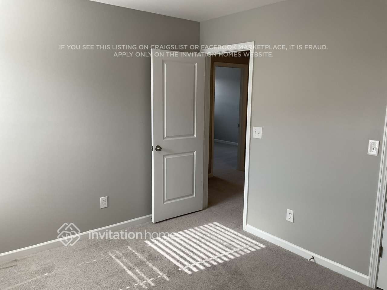 Building Photo - 516 Almere Dr