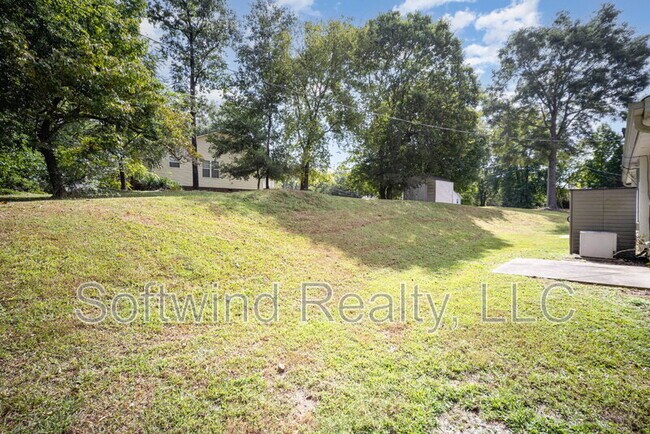 Building Photo - 1508 Highland Ave