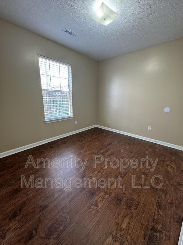 Building Photo - 831 Rouse Rd