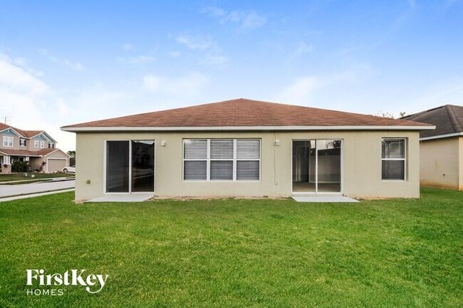 Building Photo - 227 Verdi St