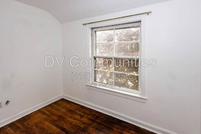Building Photo - 19417 Nitra Ave