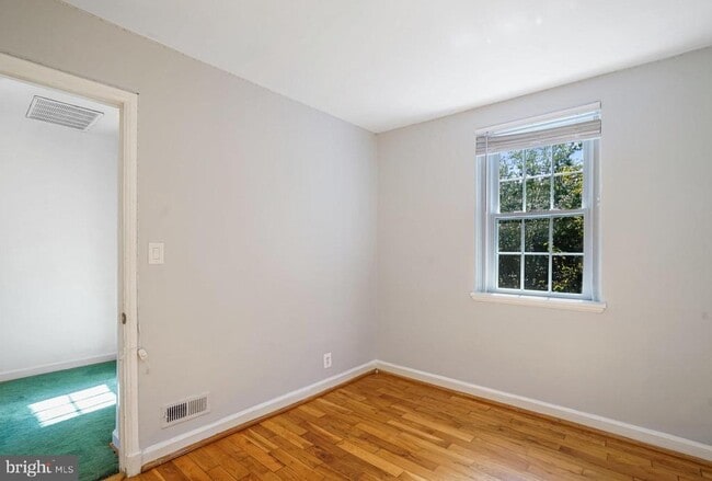 Building Photo - 2836 S Abingdon St