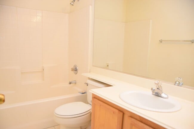 Building Photo - 3242 Velvet Rose St