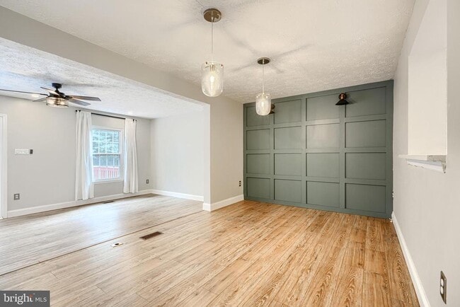 Building Photo - 1725 Beechbank Way