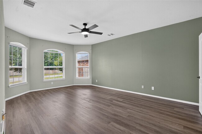 Building Photo - 7611 Dragon Pearls Ln