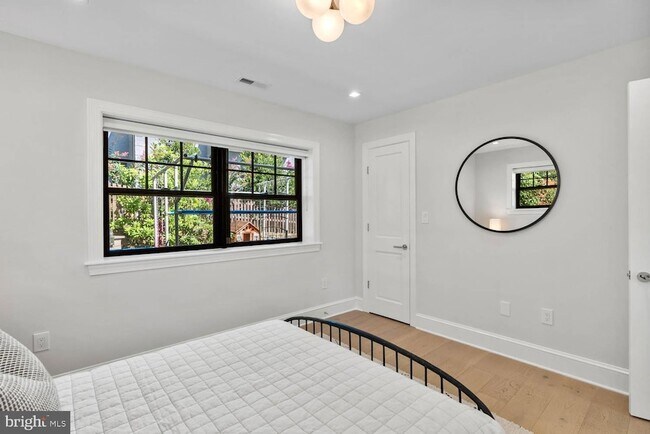 Building Photo - 4628 Blagden Terrace NW