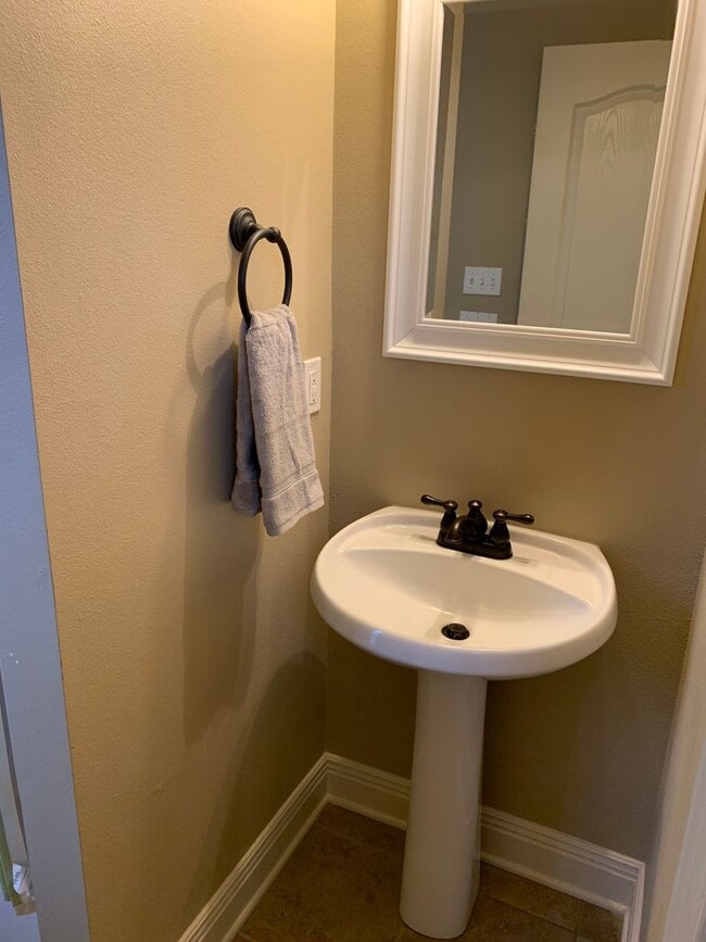 Building Photo - Rental in Gated Community