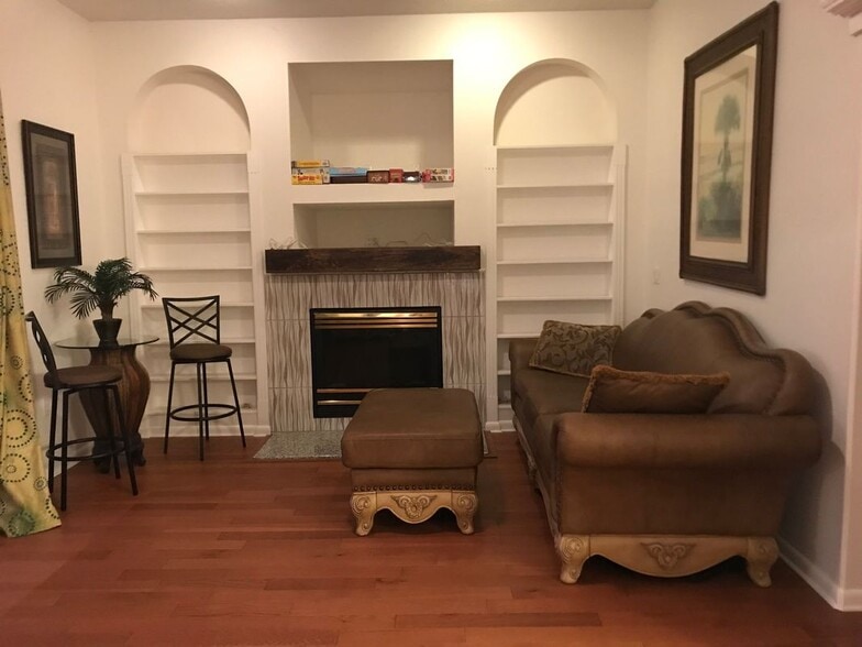 Building Photo - 3464 Amberjack Dr