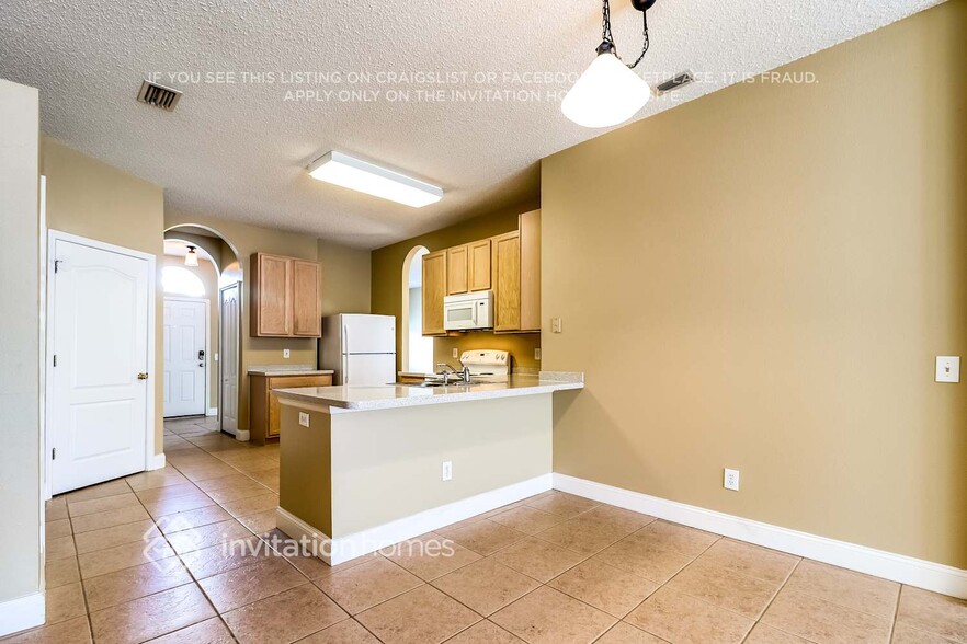 Building Photo - 1743 Roseroot Ct