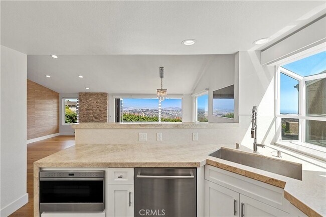 Building Photo - 31222 Palma Dr