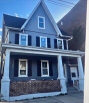 Building Photo - 308 King St