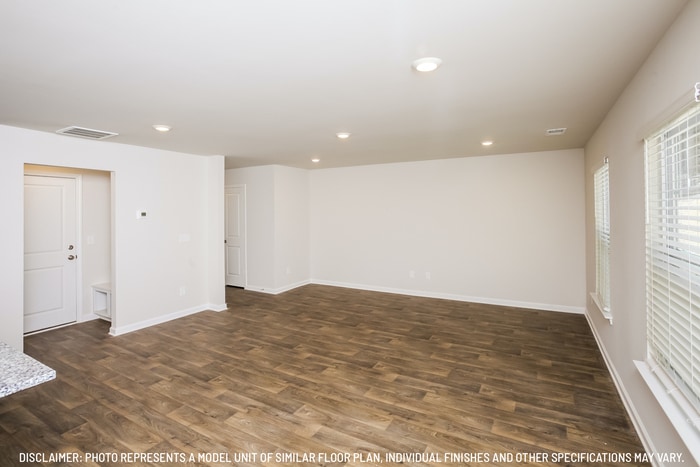 Building Photo - 110 Boat Clb Ln