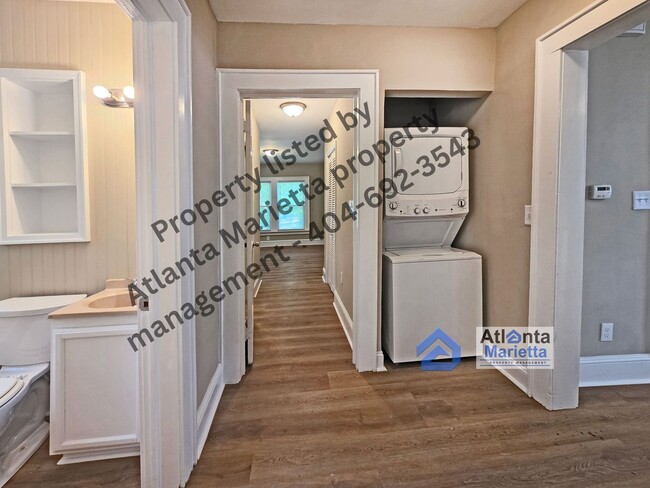 Building Photo - Charming Remodeled 3 Bedroom Ranch in the ...