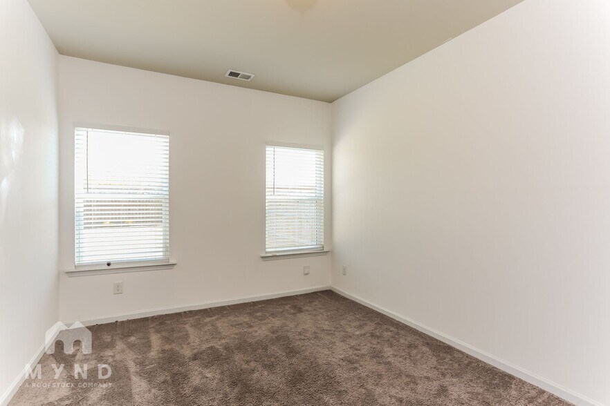 Building Photo - 1582 Ribbon Mill Ln