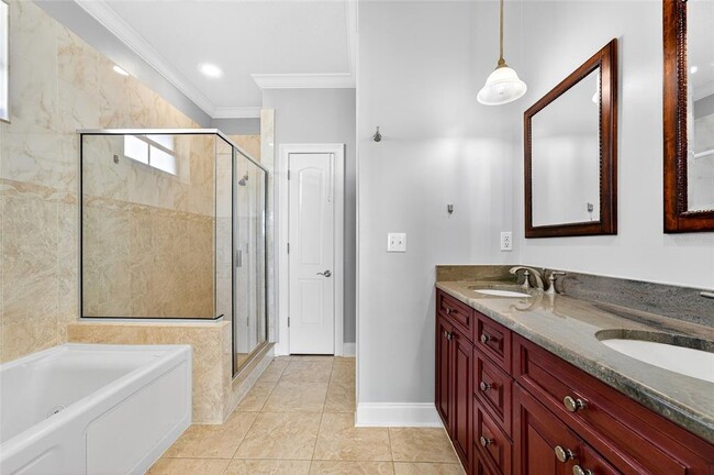 Building Photo - 2509 Bay Blvd