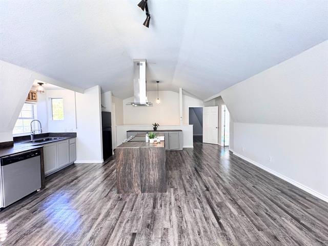 Building Photo - 2913 Hunter St