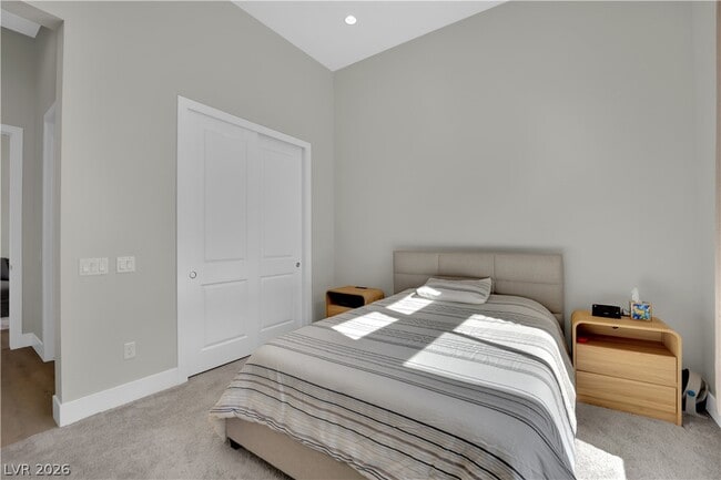 Building Photo - 10973 Horizon Ledge Ave