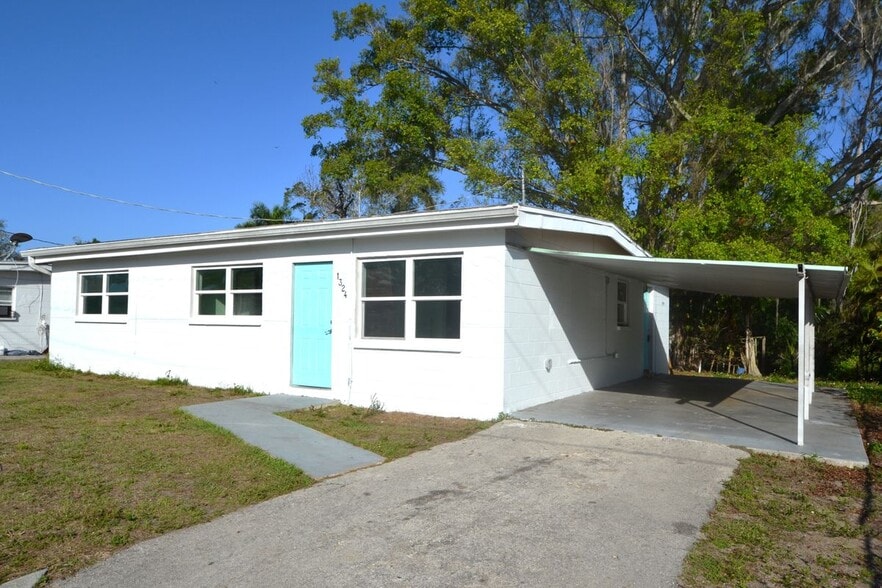 Building Photo - 1324 Brookhill Dr