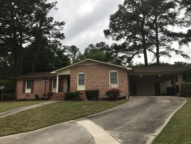 Building Photo - Fresh Paint, Private Large Quiet neighborhood and cul-de-sac - No Carpet, shady culdesac lot