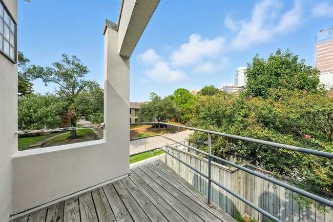Building Photo - 2019 McClendon St