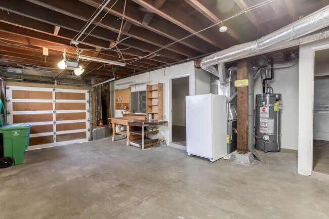 Building Photo - 3 Bed / 2 Bath charming home in upscale neighborhood near Glen Park. YouTube Tour!!