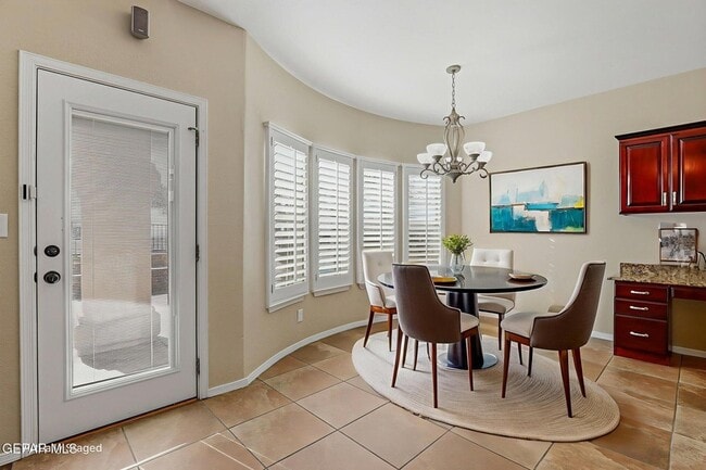 Building Photo - 6398 Franklin Summit Drive