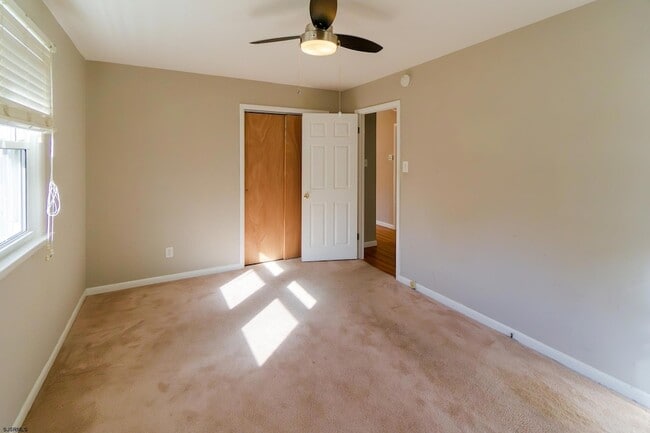 Building Photo - 318 Jefferson Ave