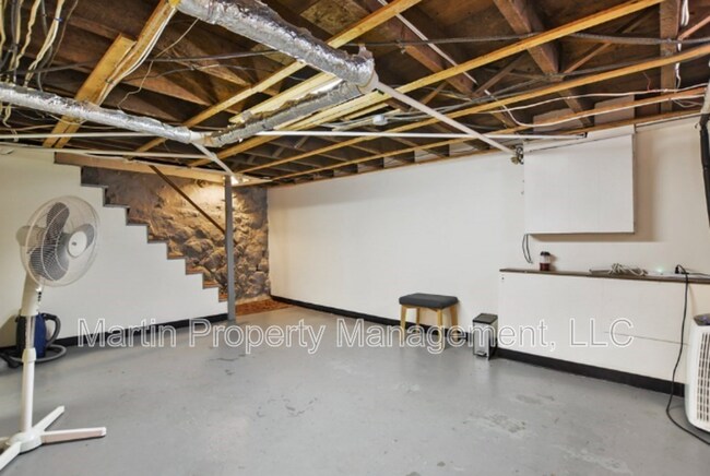 Building Photo - 12 Lowell Pl