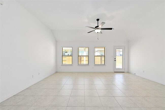 Building Photo - 160 Fawn Riv Run