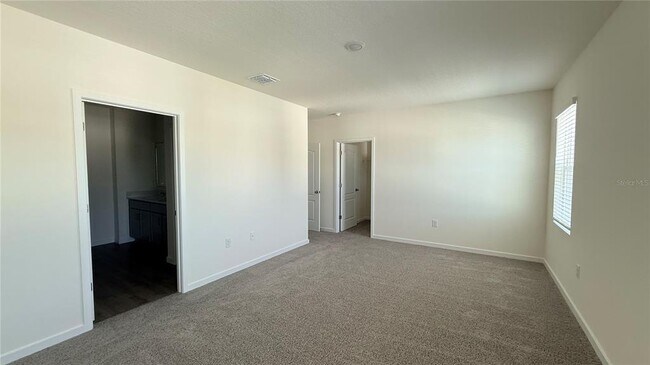 Building Photo - 2066 Walnut Crk Dr