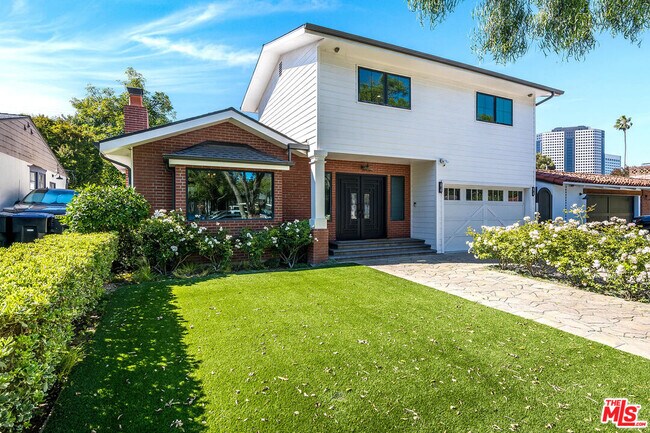 Building Photo - 4239 McFarlane Ave