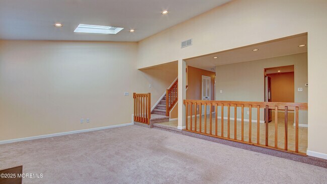 Building Photo - 66 Chestnut Way