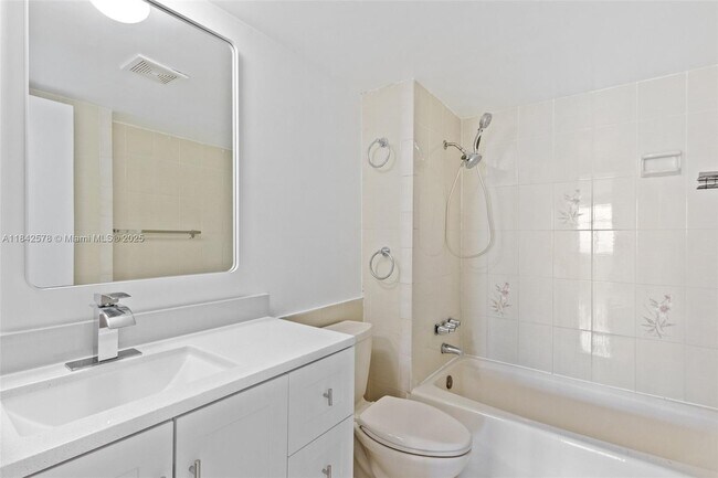 Building Photo - 6450 Collins Ave