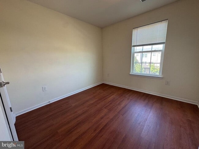 Building Photo - 814 Susan Cir