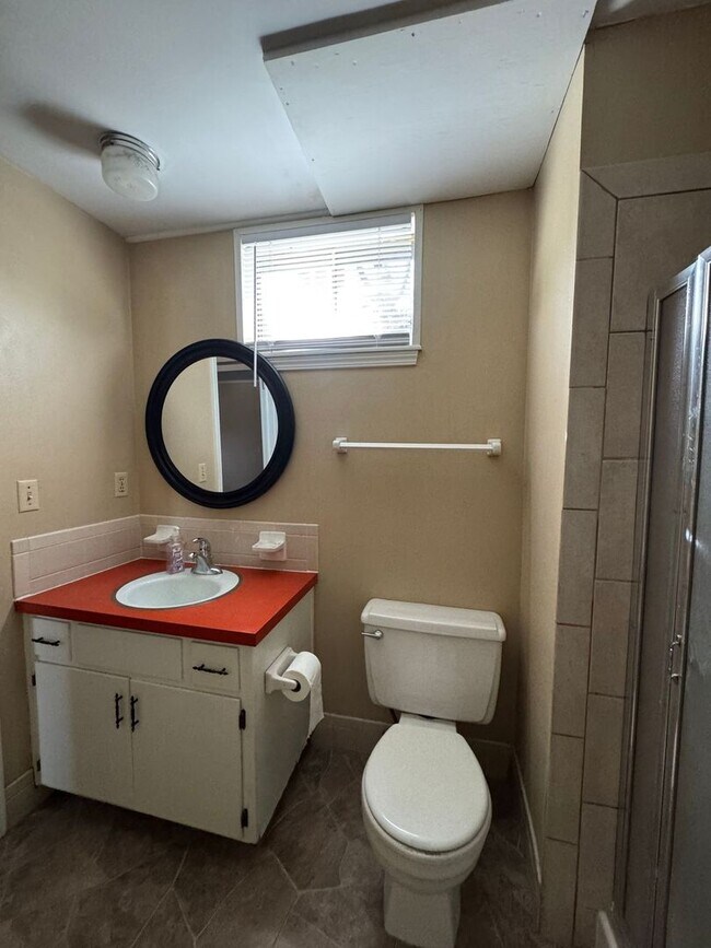 Building Photo - Comfort & Convenience in Shawnee – 3BR Duplex Coming Soon!