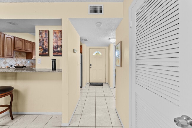 Building Photo - 2625 FL-590