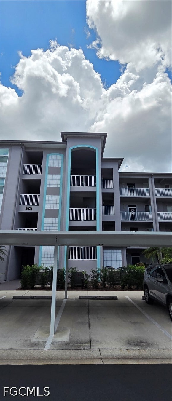 Building Photo - 16635 Lake Cir Dr