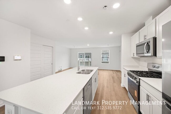 Building Photo - 6367 Ulster Dr