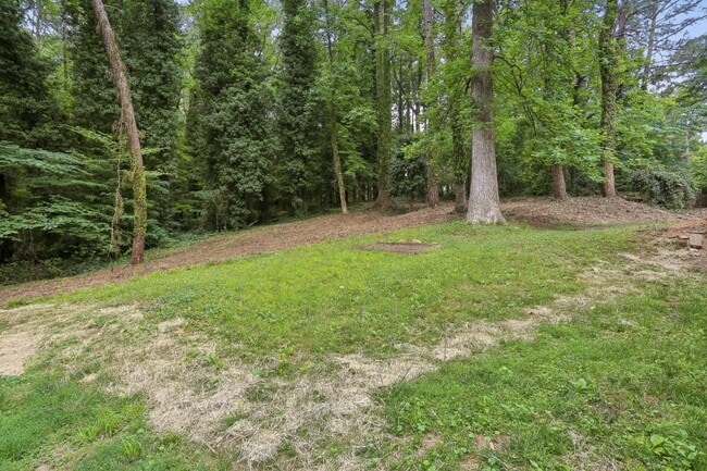 Building Photo - 2889 White Oak Dr