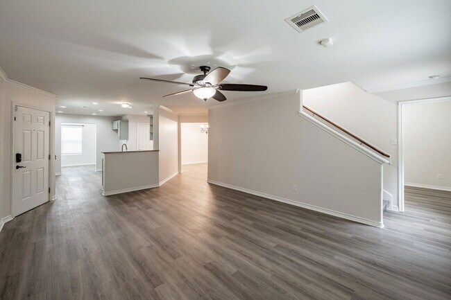 Building Photo - 9917 Kingfisher Dr
