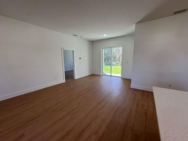 Building Photo - 16090 SW 35th Court Rd