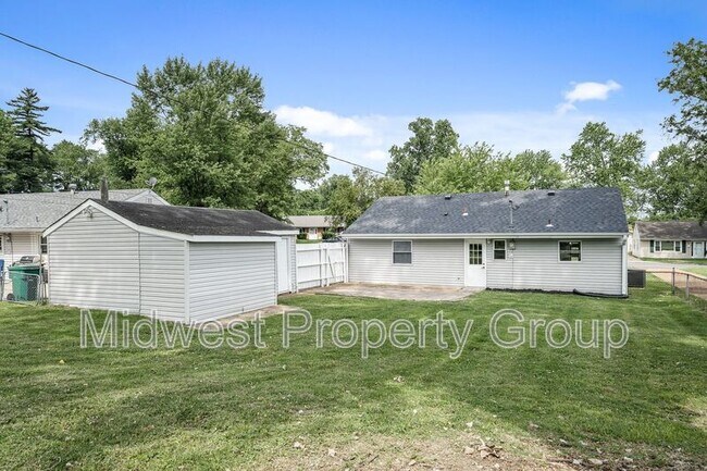 Building Photo - 7 St George Ct